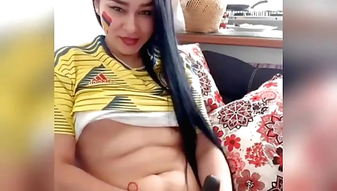 I'm showing off my shaved pussy to the camera in solo clip