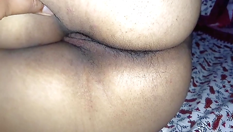 Indian amateur gives blowjob and takes his cock inside