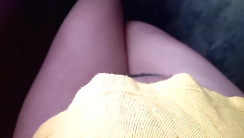 Indian housewife gets horny and masturbates in the house