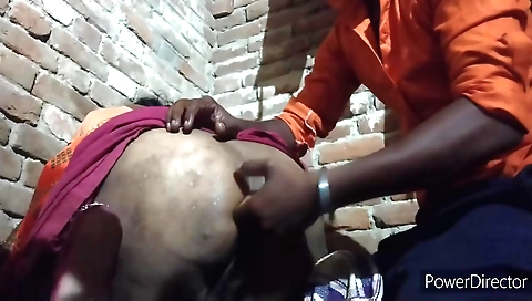 Indian teengirl gets a hard boner from her boyfriend
