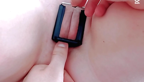 Tiny pussy of a babe and a big toy in an amateur pov video