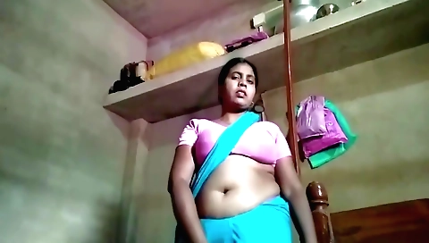 Naked girl in indian video is ready to make videos