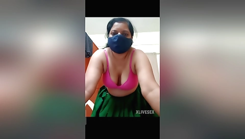 Stunning amateur teen in sexy clothes fucks on webcam
