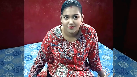 Indian babe getting off off her bra in homemade porn
