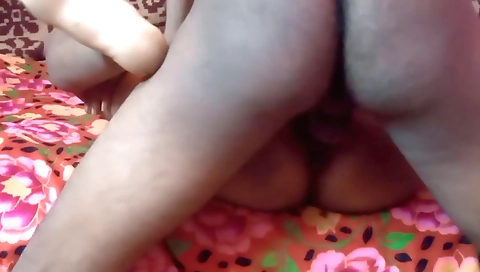 Indian big booty girl fucked in her ass in a webcam video