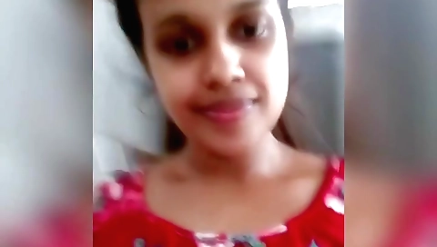 Gorgeous indian chick shows her tits in amateur solo video