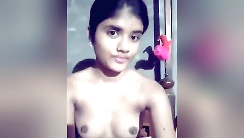 Indian brunette amateur webcam video with nice curves
