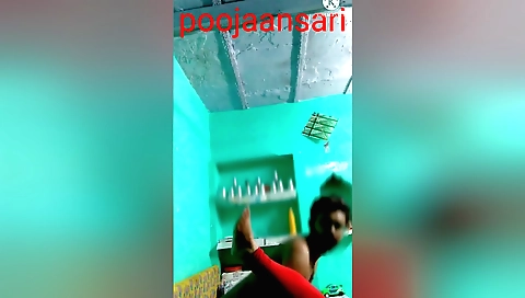 Sexy Indian hibhi got fucked by a guy in doggy style