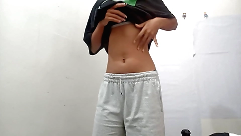 Indian blonde amateur shows her ass in homemade vid