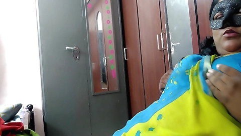 Mature Indian hottie with big tits fucks step family groom in bedroom