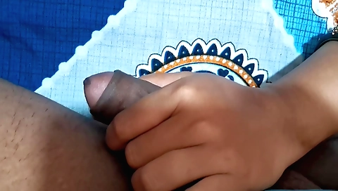 Indian babe with a nice body touches a guy on his back