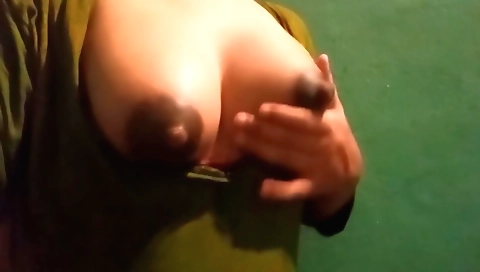 Solo video of an amateur indian woman with huge boobs