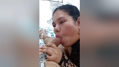Indian hottie enjoys deepthroat sex with her lover