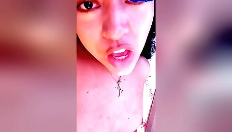 Japanese amateur babe rubs her clit and licks her armpit