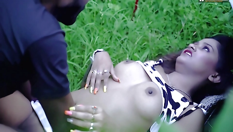 Busty indian hottie is having outdoor sex with her boyfriend