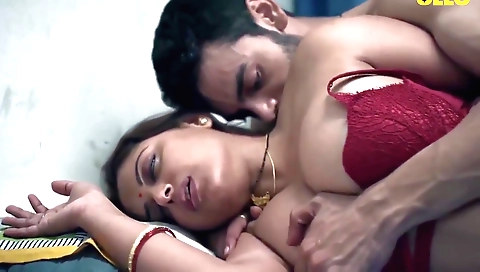 Indian brunette stepmom in her stepbro's apartment