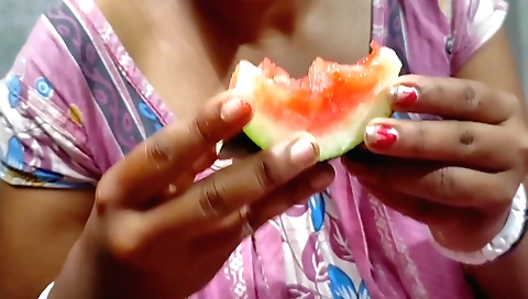 Indian girl with big boobs and hairy pussy in hd video