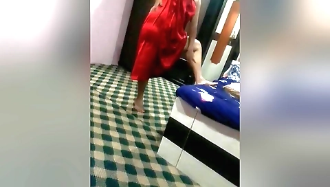 Solo brunette masturbating on webcam 0537d68687a50e89e2b534946a2a4f94