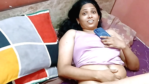 Indian teen in big tits makes it a masturbation vid