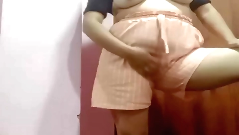 Solo webcam video of a hot babe with a juicy pussy