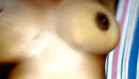 desi indian solo female masturbating and getting penetrated