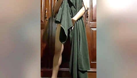 Big boobed stepsister teases her stepbrother by rubbing her tits