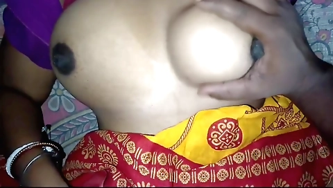 Indian stepsister gets fucked in amateur porn video