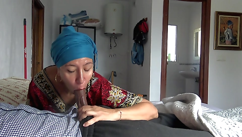 Indian milf in her leather pants gets her pussy fingered