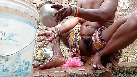 Busty indian beauty fucks bare and enjoys hairy sex