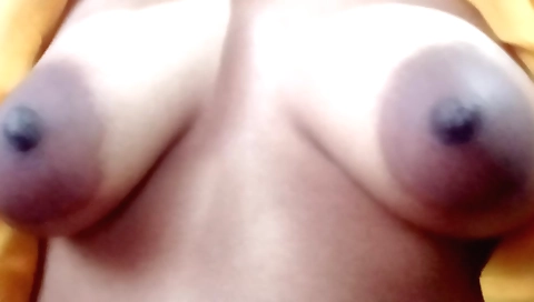 Indian girl takes off her dress and shows off her hairy pussy