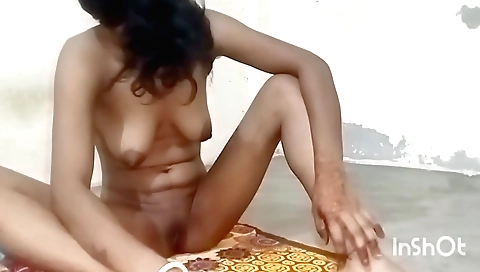 Indian girl with a big booty fucked in doggy style
