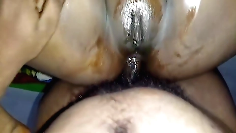 Amateur milf gets her anal filled with a huge shaft
