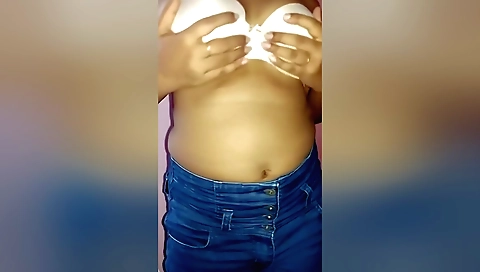 Mature teen cheated on her boyfriend and had a nice encounter