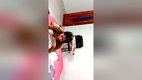 Indian amateur brunette gets fucked in a webcam video