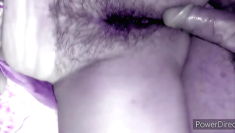 Indian chick gets a dick of her own in amateur porn