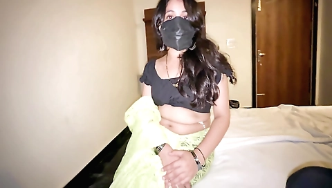 All natural hairy chick makes an amateur chut chut with a guy