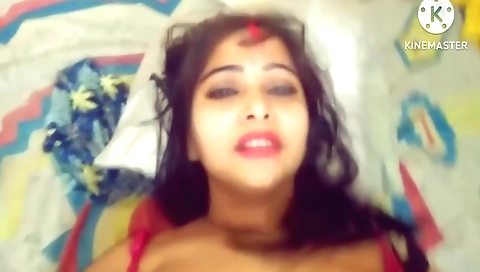 Cute brunette with a fat ass and face takes a hot handjob
