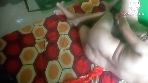 Stepmom indian aunty sexy girl beautiful body fucked