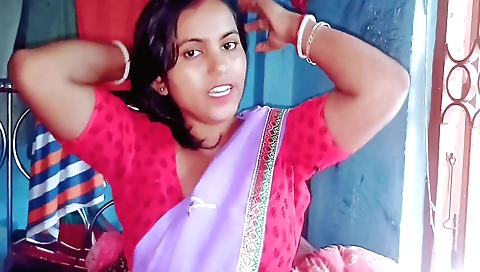 Indian hot and sexy 18-year-old student fucked in bed