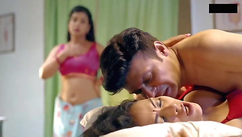 Indian babe in sexy lingerie makes her body show off