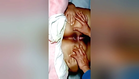 Amateur ass fucking and creampie in the homemade video