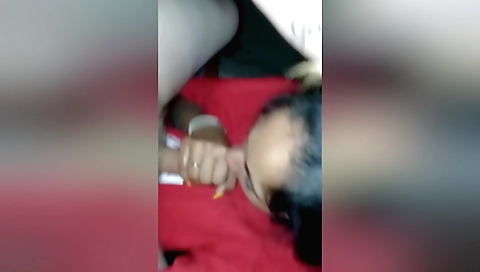 Indian girl with a sexy face giving a deepthroat video