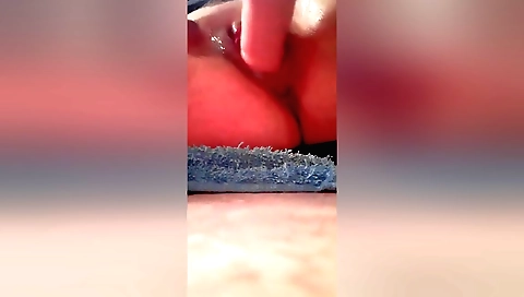 Indian girl with a wet pussy is playing with her tits