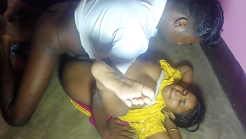 Indian amateur video shows a brunette in her slutty body