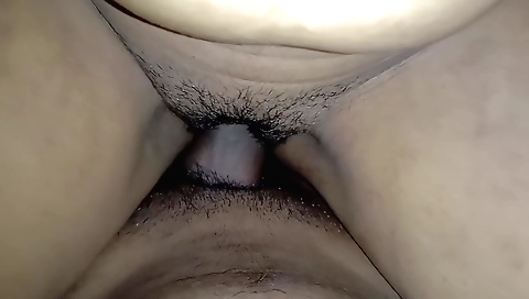 Indian chick gets naked and made a homemade porn video