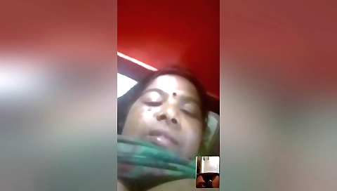Solo fuck with a horny indian whore who enjoys sex