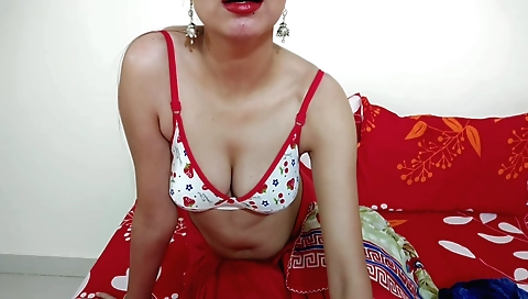 Amateur brunette does roleplaying game with the movie 